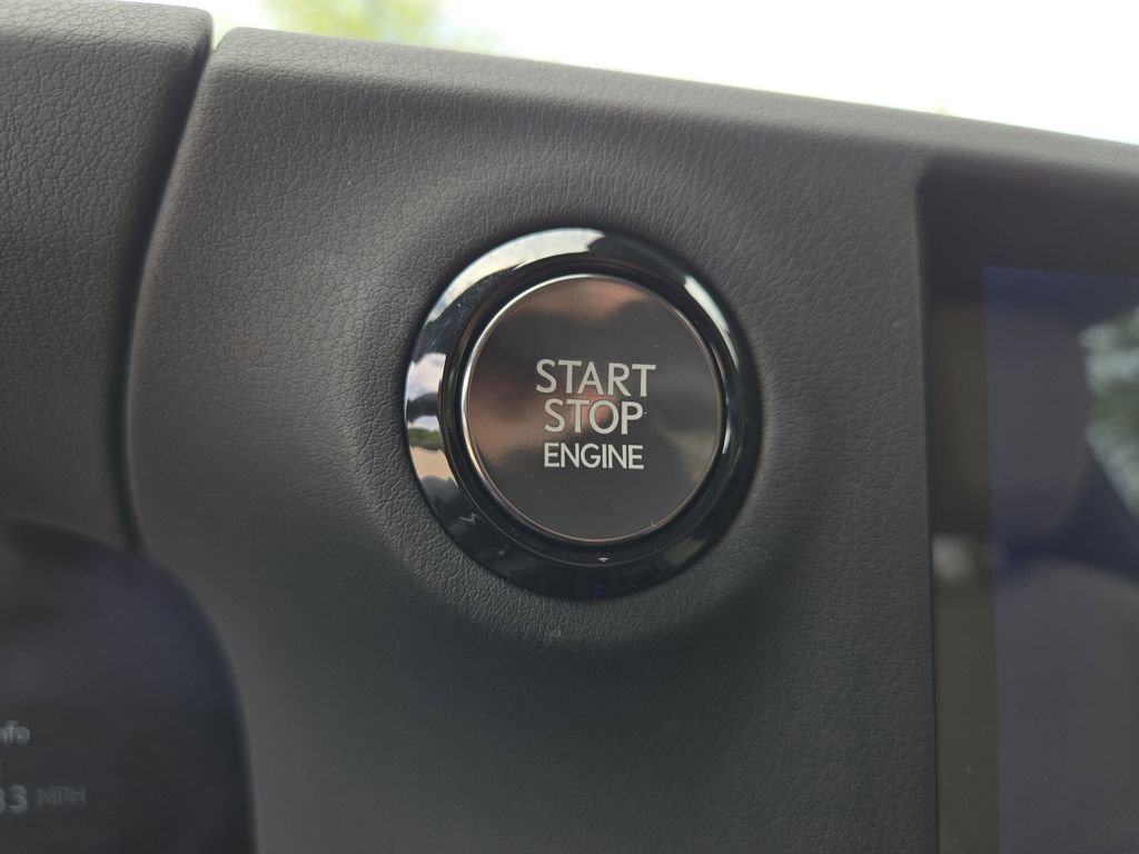 Used 2024 Lexus GX 550 image 24