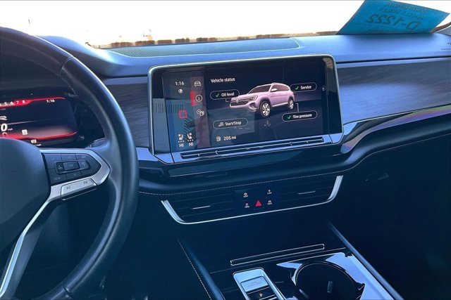 Used 2024 Volkswagen Atlas SEL Premium R-Line image 9