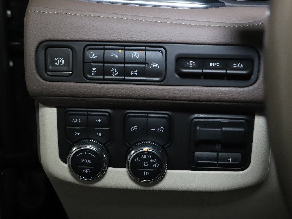 Used 2023 GMC Yukon Denali w/ Denali Reserve Package AWD/4WD image 27