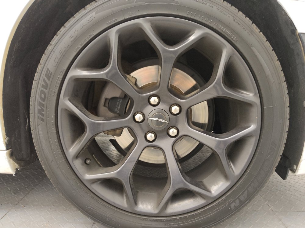 Used 2019 Chrysler 300 S RWD image 31