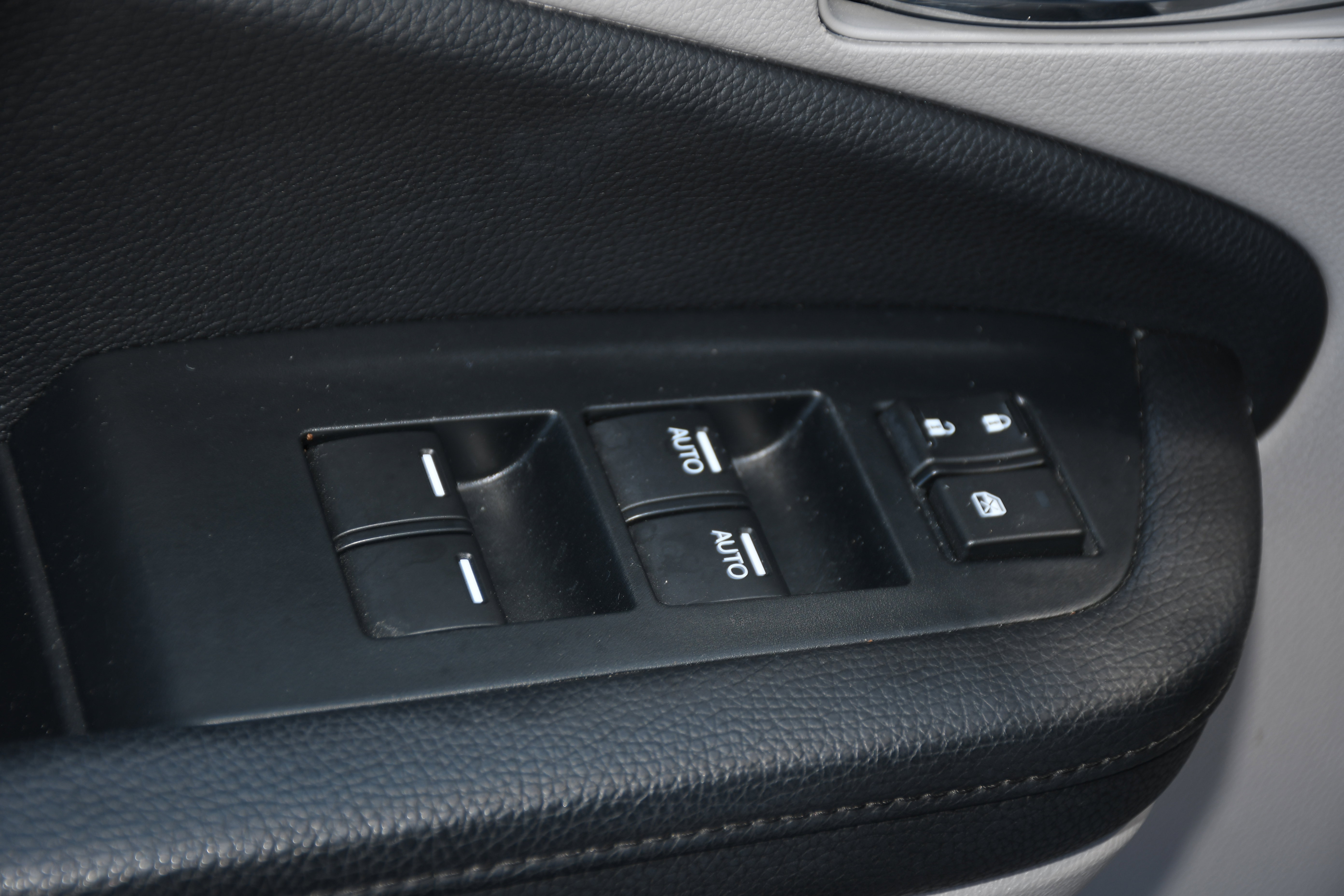 Used 2022 Honda Pilot Special Edition image 11