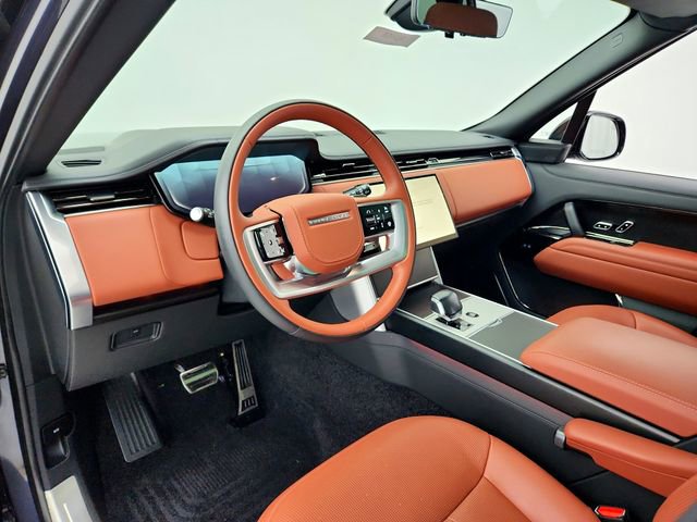 Certified 2025 Land Rover Range Rover SV image 16