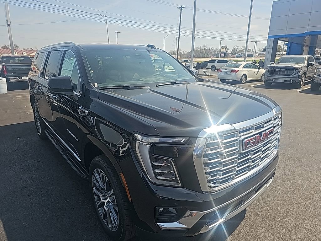 New 2026 GMC Yukon XL Denali AWD/4WD image 3