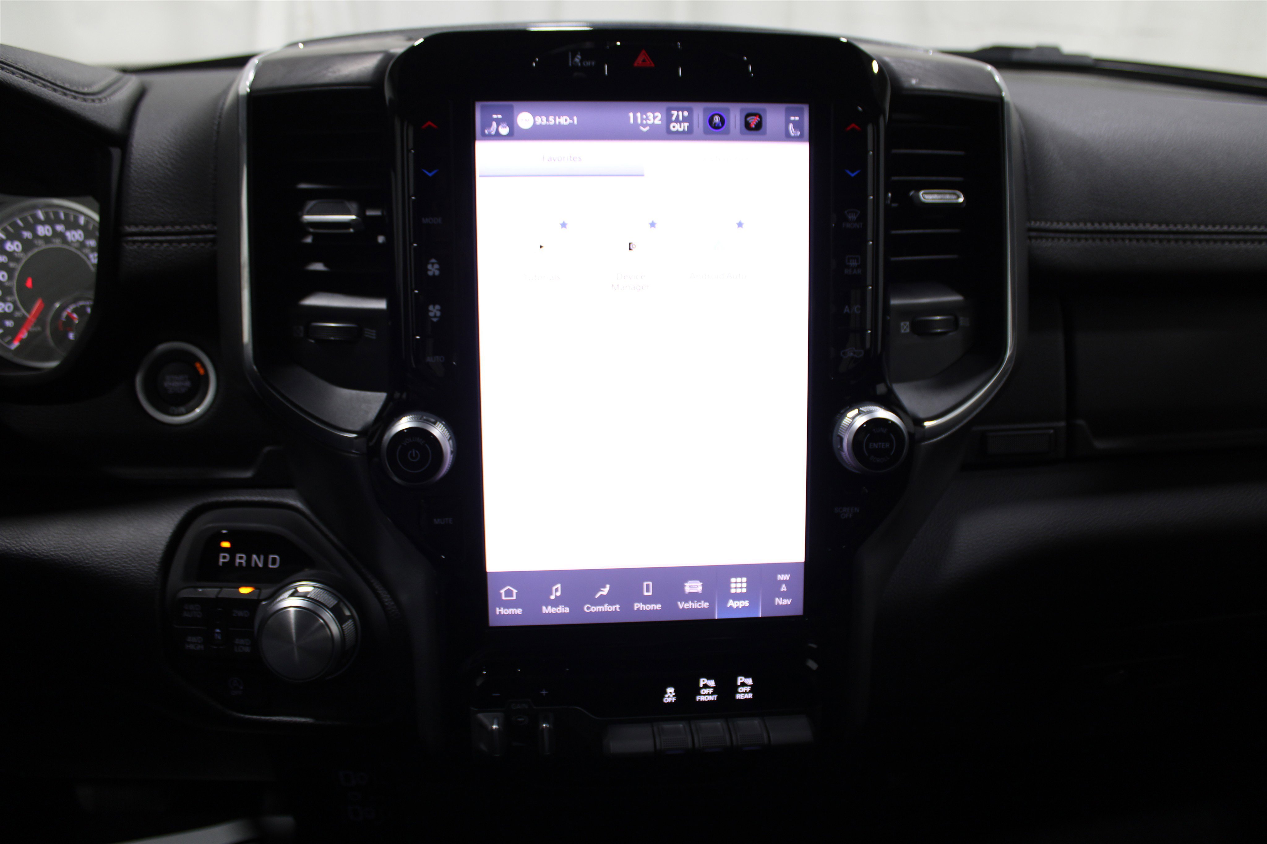 Used 2025 RAM 1500 Laramie image 18