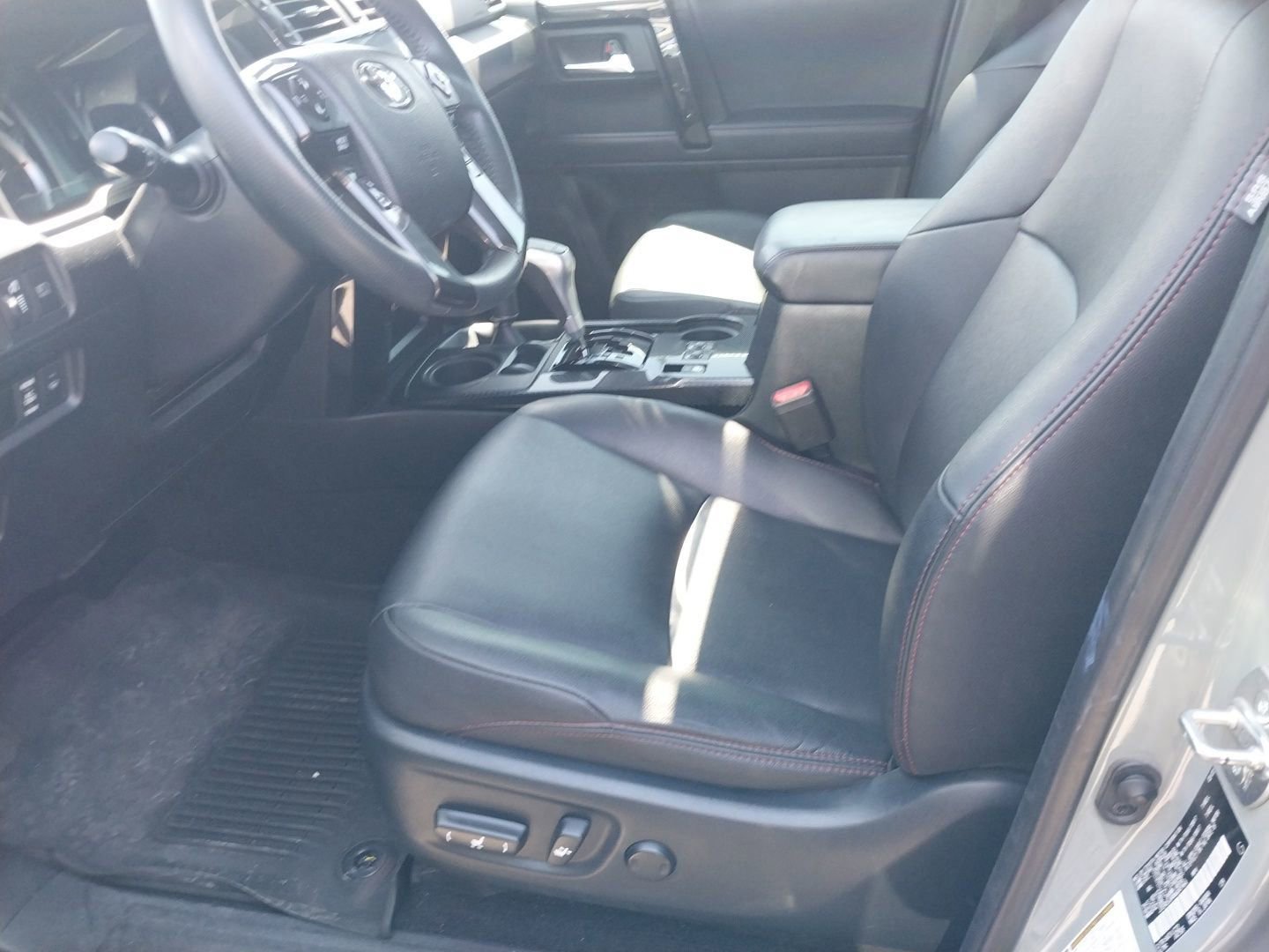 Used 2022 Toyota 4Runner TRD Off-Road Premium w/ Moonroof Package image 10