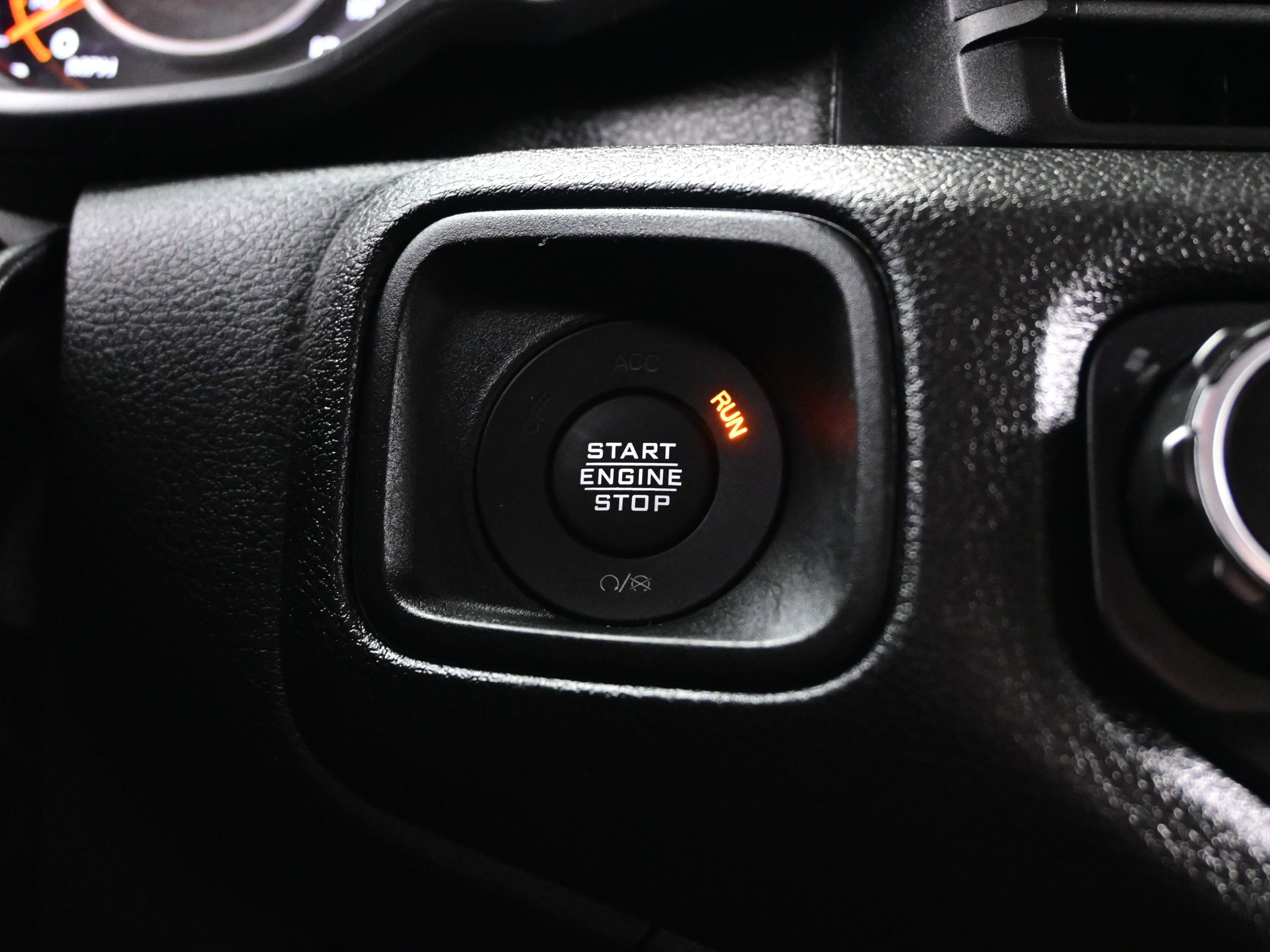 Used 2025 Jeep Wrangler Unlimited Sport AWD/4WD image 20