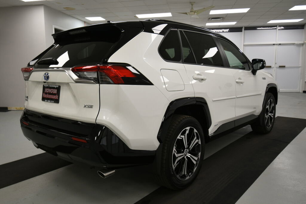 Used 2022 Toyota RAV4 XSE image 7