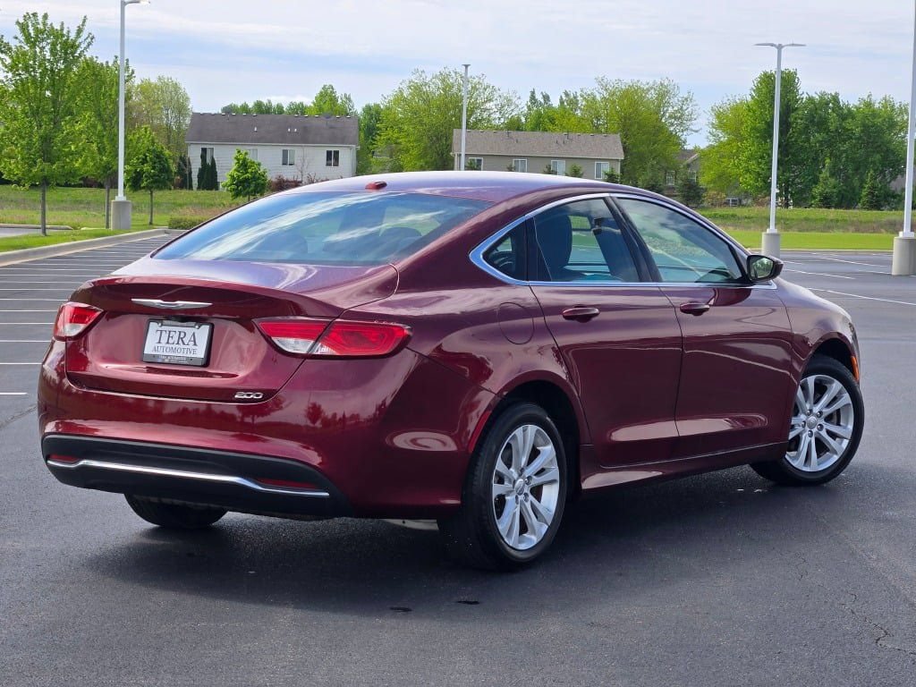 Used 2015 Chrysler 200 Limited w/ Convenience Group FWD image 11