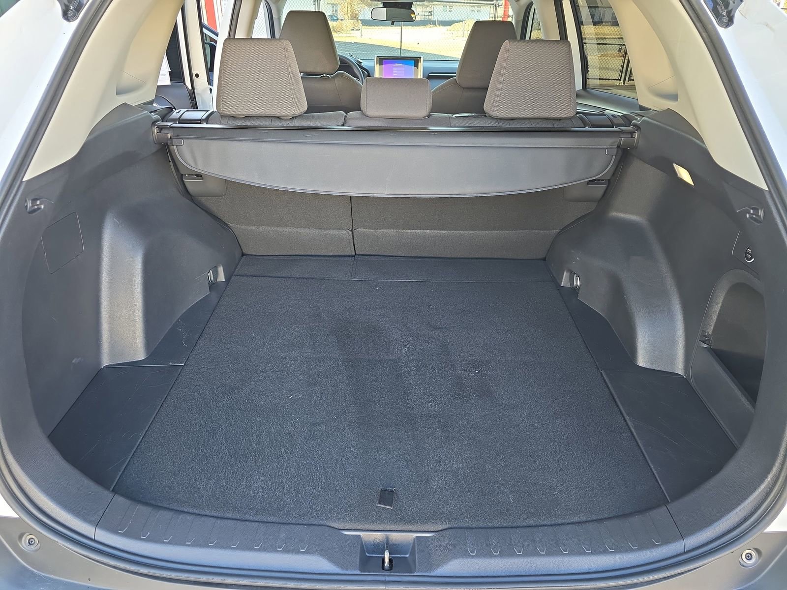 Used 2024 Toyota RAV4 XLE image 18