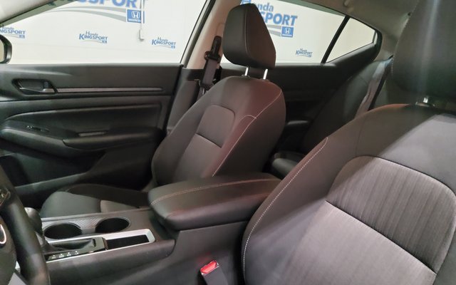 Used 2024 Nissan Altima 2.5 S image 14