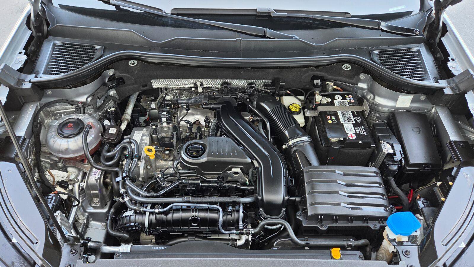 Certified 2023 Volkswagen Taos SEL AWD/4WD image 63