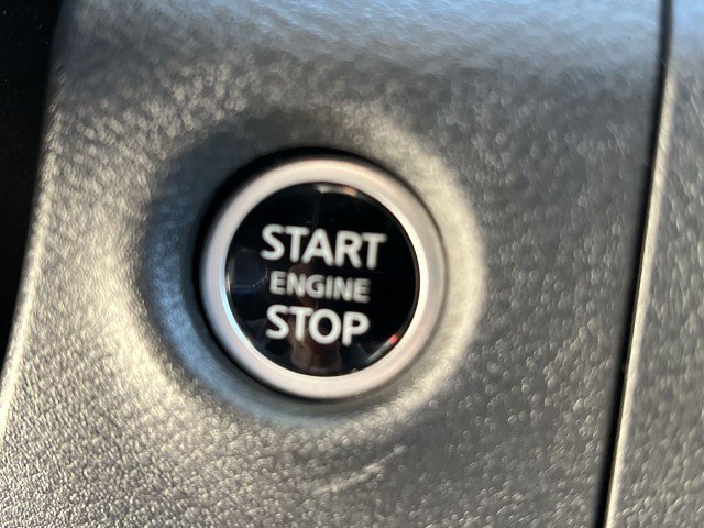 Used 2024 Nissan Frontier SV w/ SV Convenience Package image 16