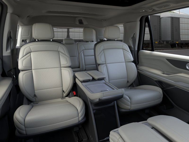 New 2026 Lincoln Navigator Reserve image 41