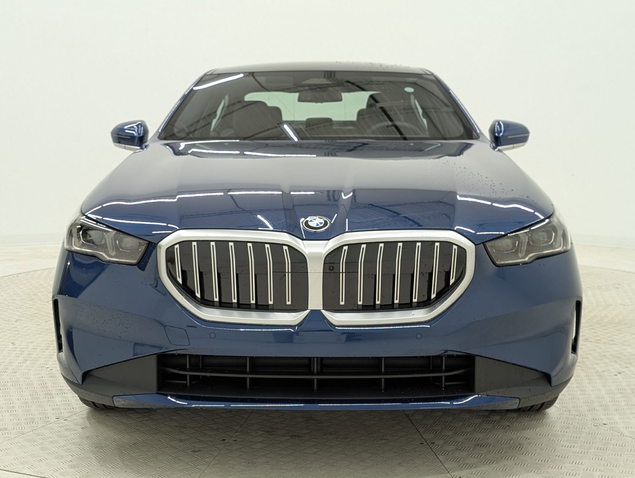 New 2026 BMW 530i xDrive w/ Premium Package image 6