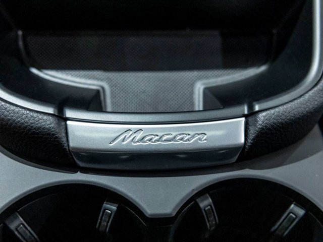 Used 2025 Porsche Macan image 45