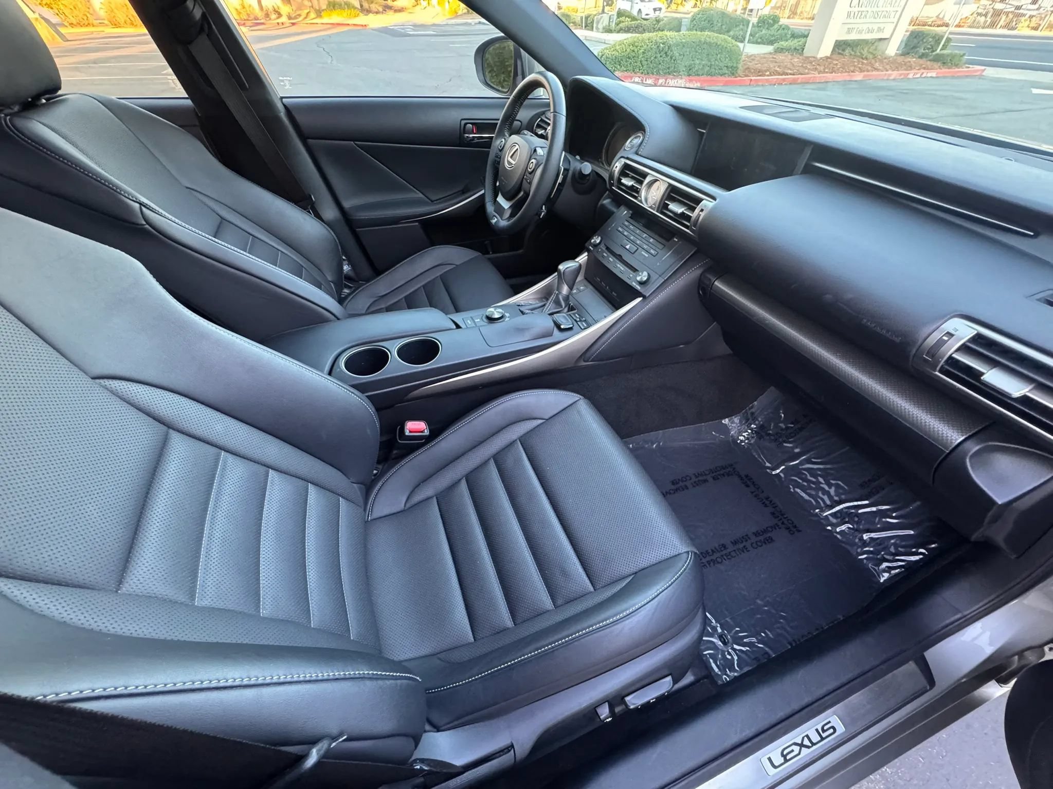 Used 2015 Lexus IS 250 w/ F-Sport Package RWD image 13