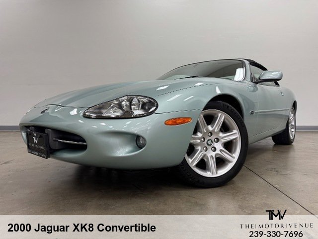 Used 2000 Jaguar XK8 Convertible image 2