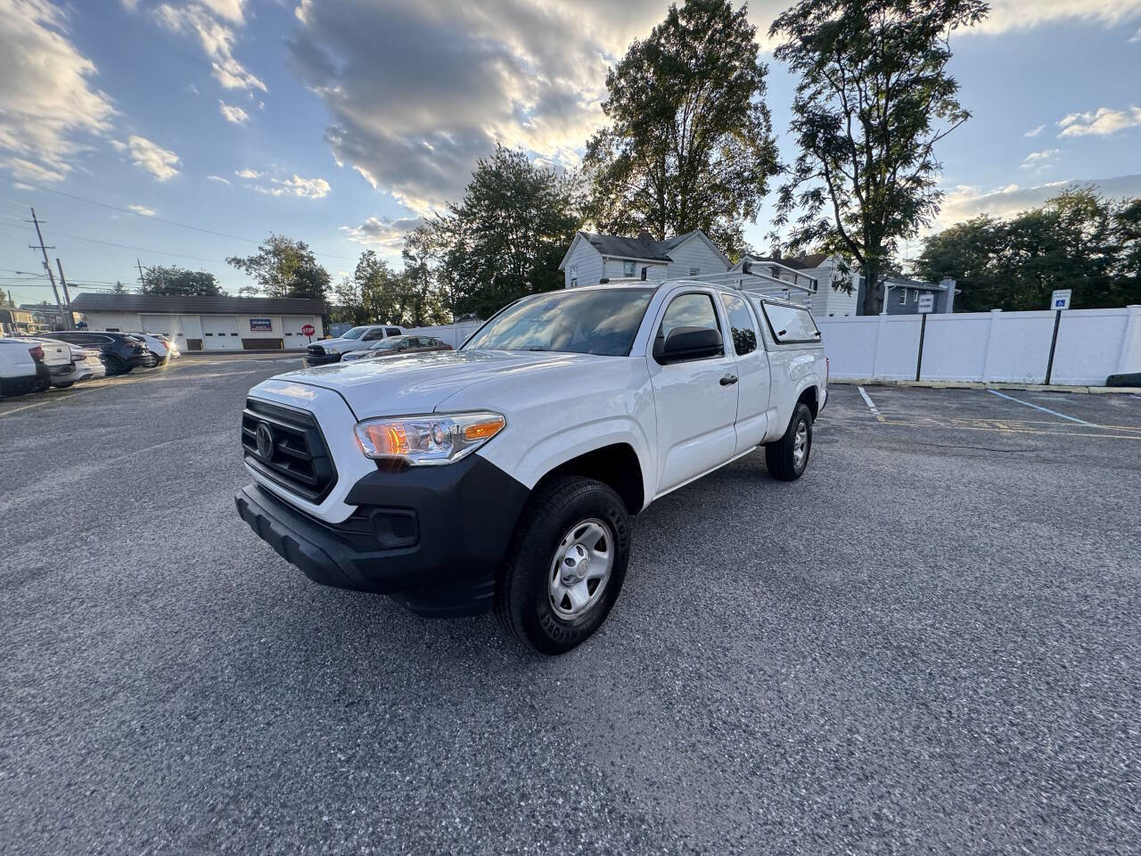 Used 2020 Toyota Tacoma SR image 31