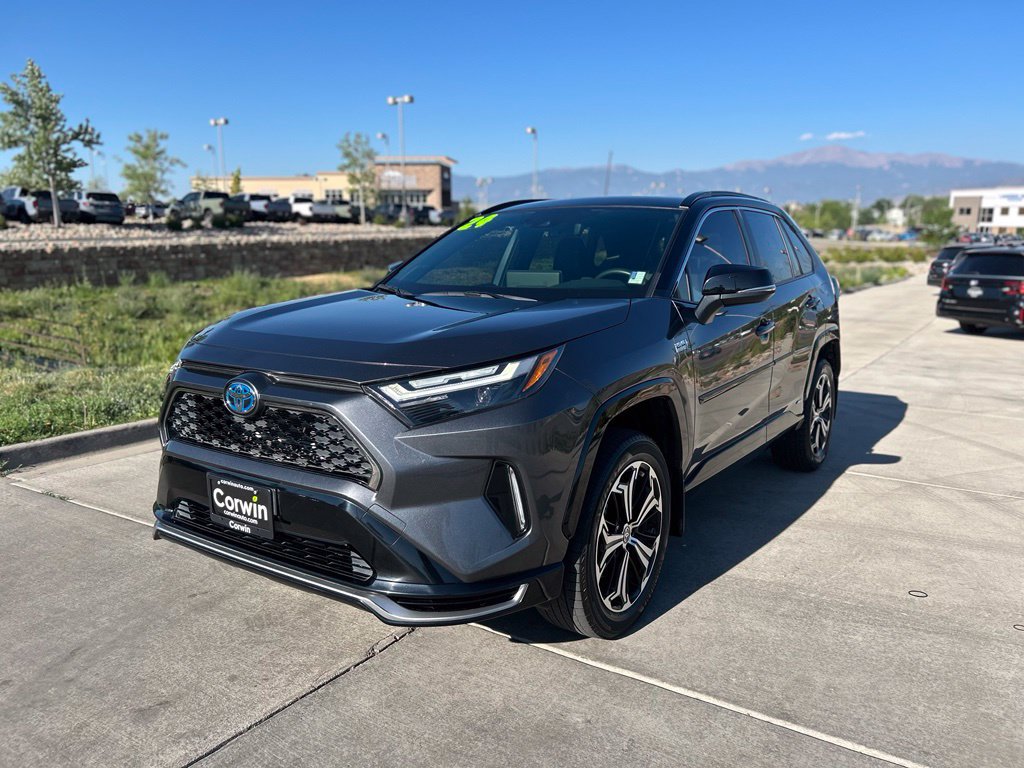 Used 2024 Toyota RAV4 XSE w/ Weather Package AWD/4WD image 4