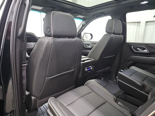Used 2022 GMC Yukon SLT w/ SLT Luxury Package image 19