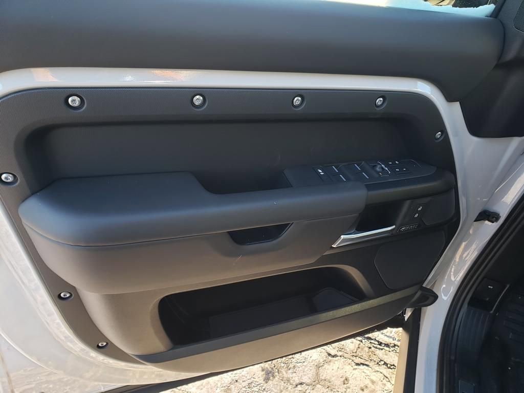 New 2026 Land Rover Defender 110 X image 11