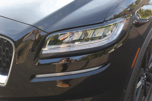 Certified 2023 Lincoln Nautilus Reserve w/ Equipment Group 201A image 12