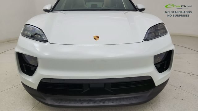 Used 2025 Porsche Macan Electric RWD image 8