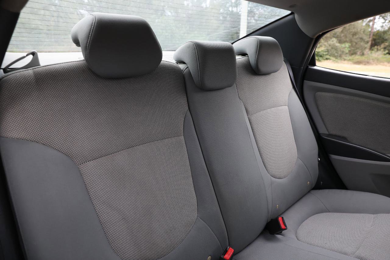 Used 2013 Hyundai Accent GLS image 14