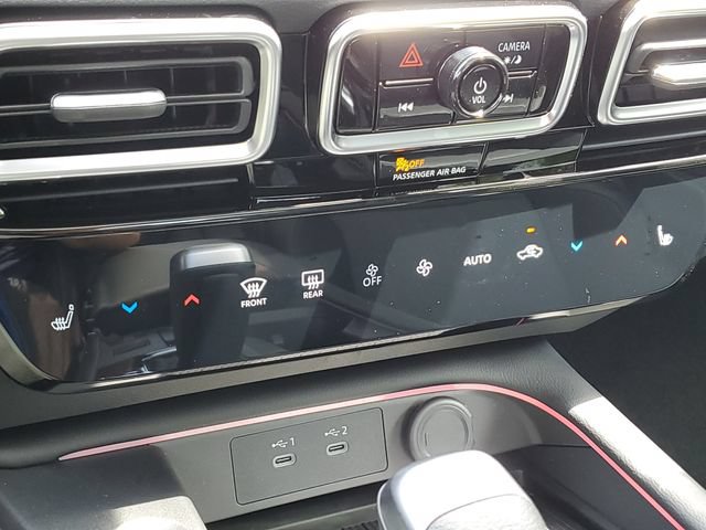 New 2026 Nissan Sentra SR w/ SR Premium Package FWD image 16