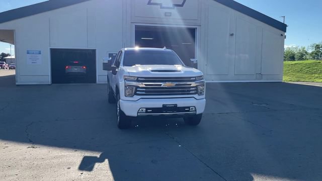 Used 2023 Chevrolet Silverado 3500 High Country AWD/4WD image 3