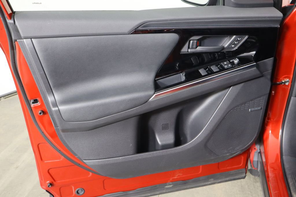 Used 2023 Subaru Solterra AWD image 19