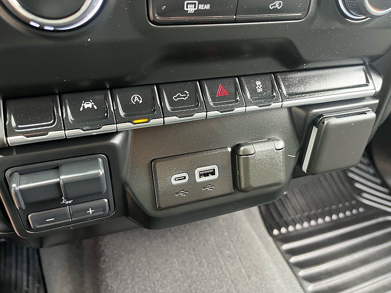 Used 2024 Chevrolet Silverado 1500 Custom AWD/4WD image 32