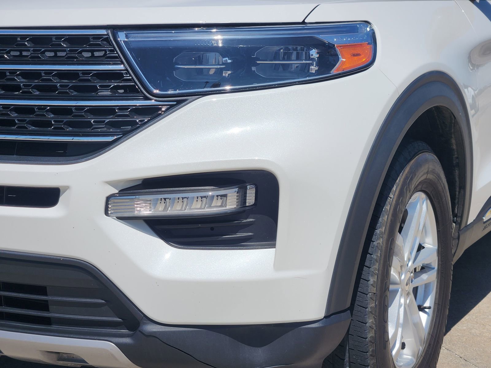 Used 2022 Ford Explorer XLT w/ Equipment Group 202A image 10