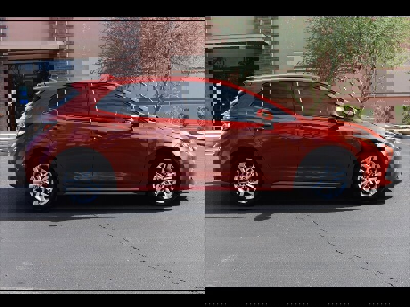 Used 2019 Toyota Corolla SE image 1