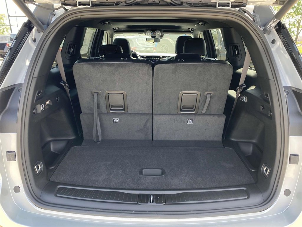 New 2025 Jeep Grand Cherokee L Altitude image 8