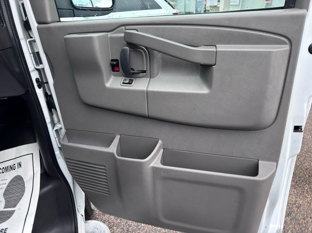 Used 2019 GMC Savana 2500 w/ Driver Convenience Package image 24