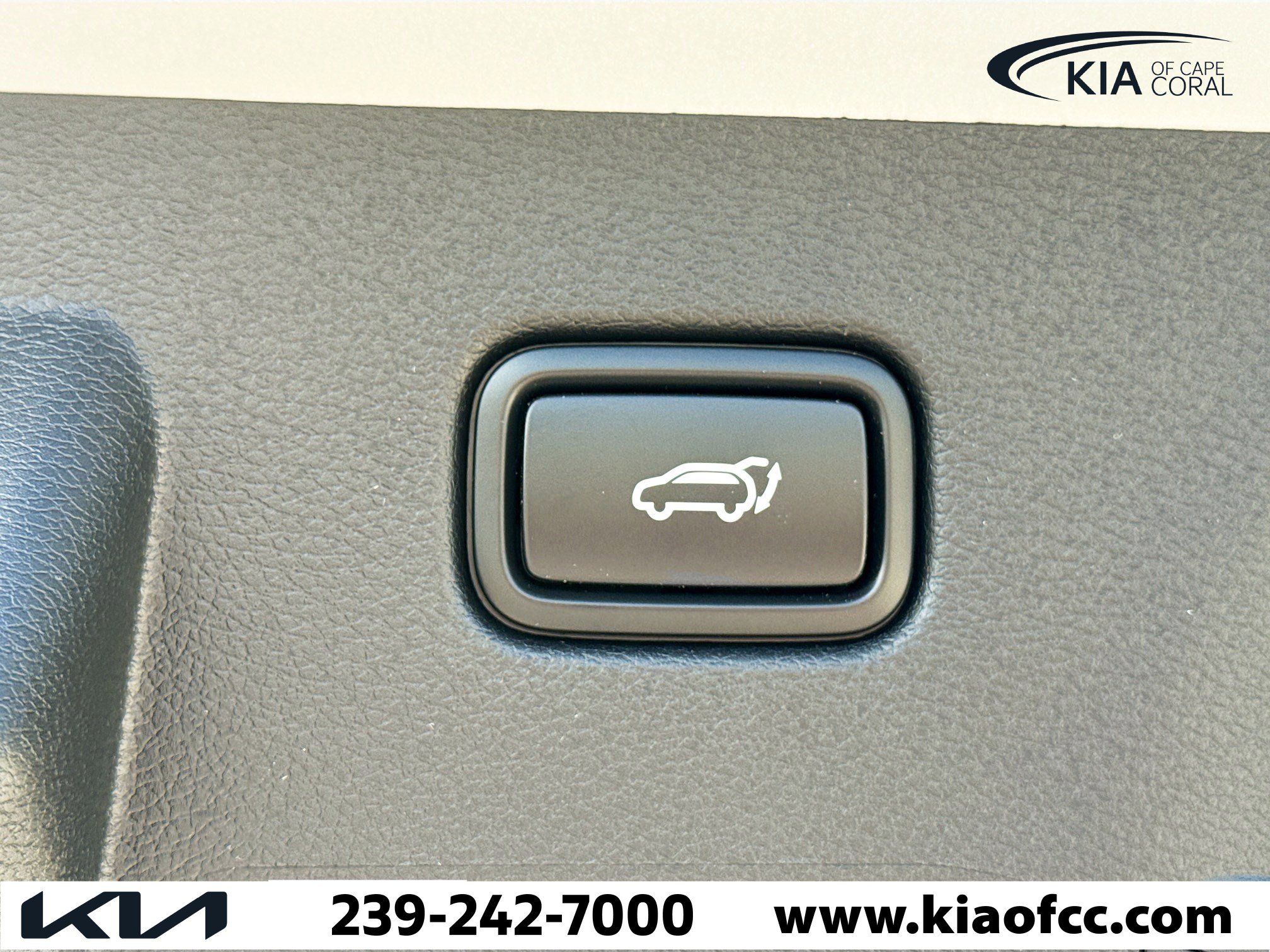 New 2026 Kia Sportage SX image 13