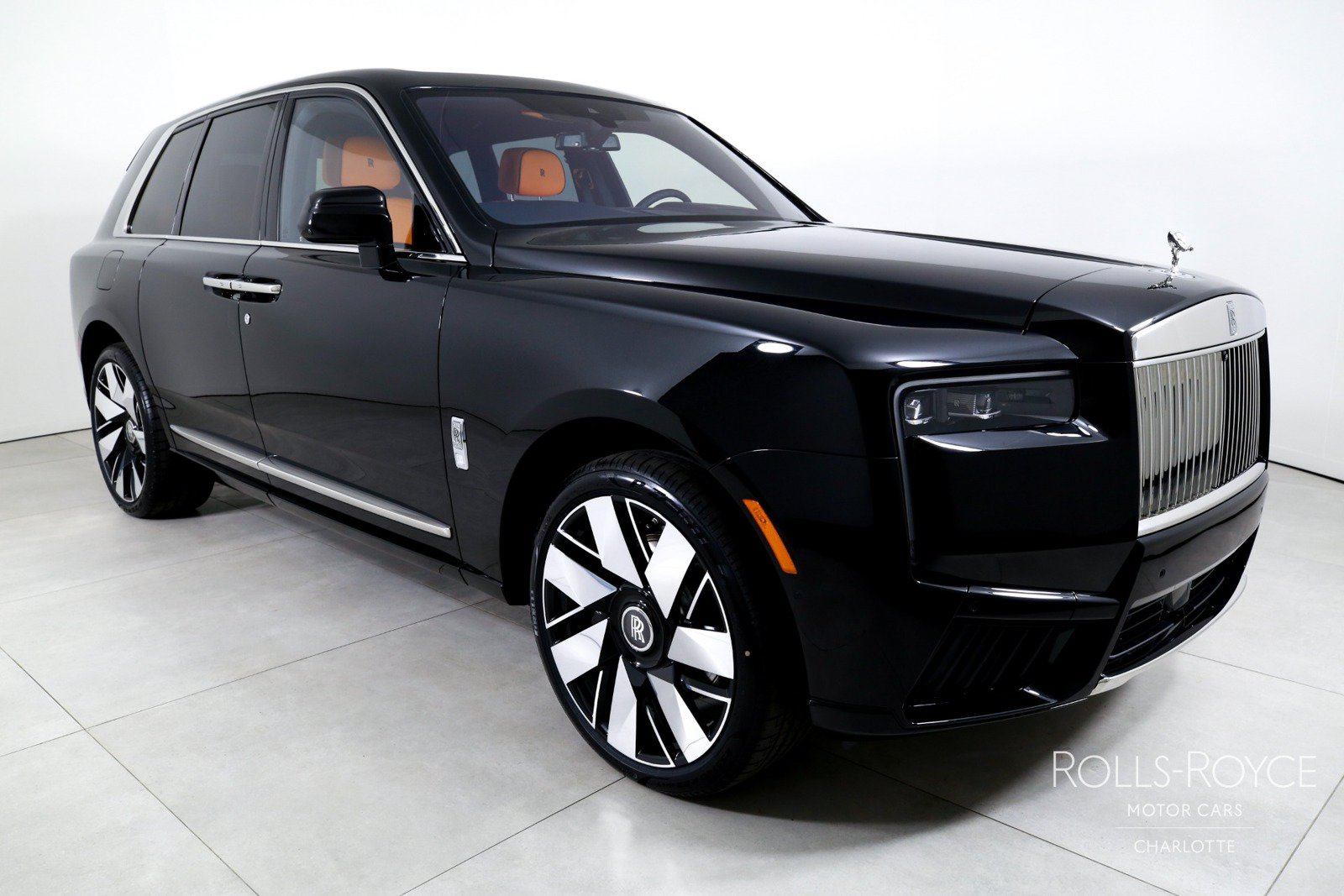 New 2026 Rolls-Royce Cullinan AWD/4WD image 6