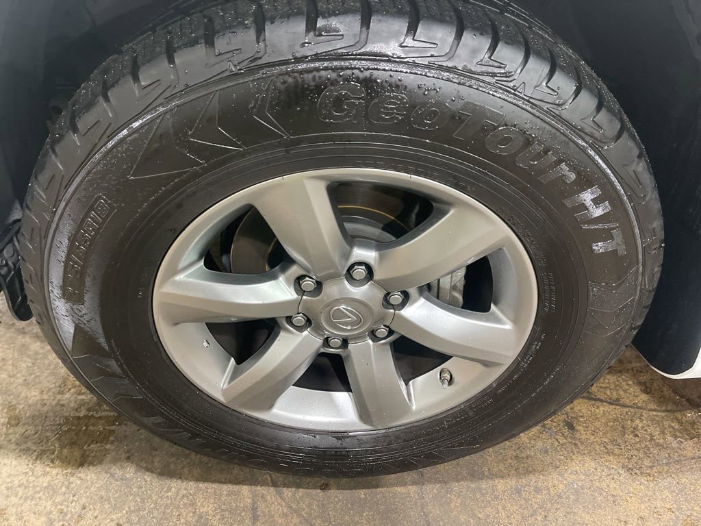 Used 2013 Lexus GX 460 Premium image 29