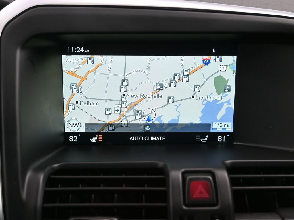 Used 2017 Volvo XC60 T5 Inscription w/ Preferred Option Package image 12