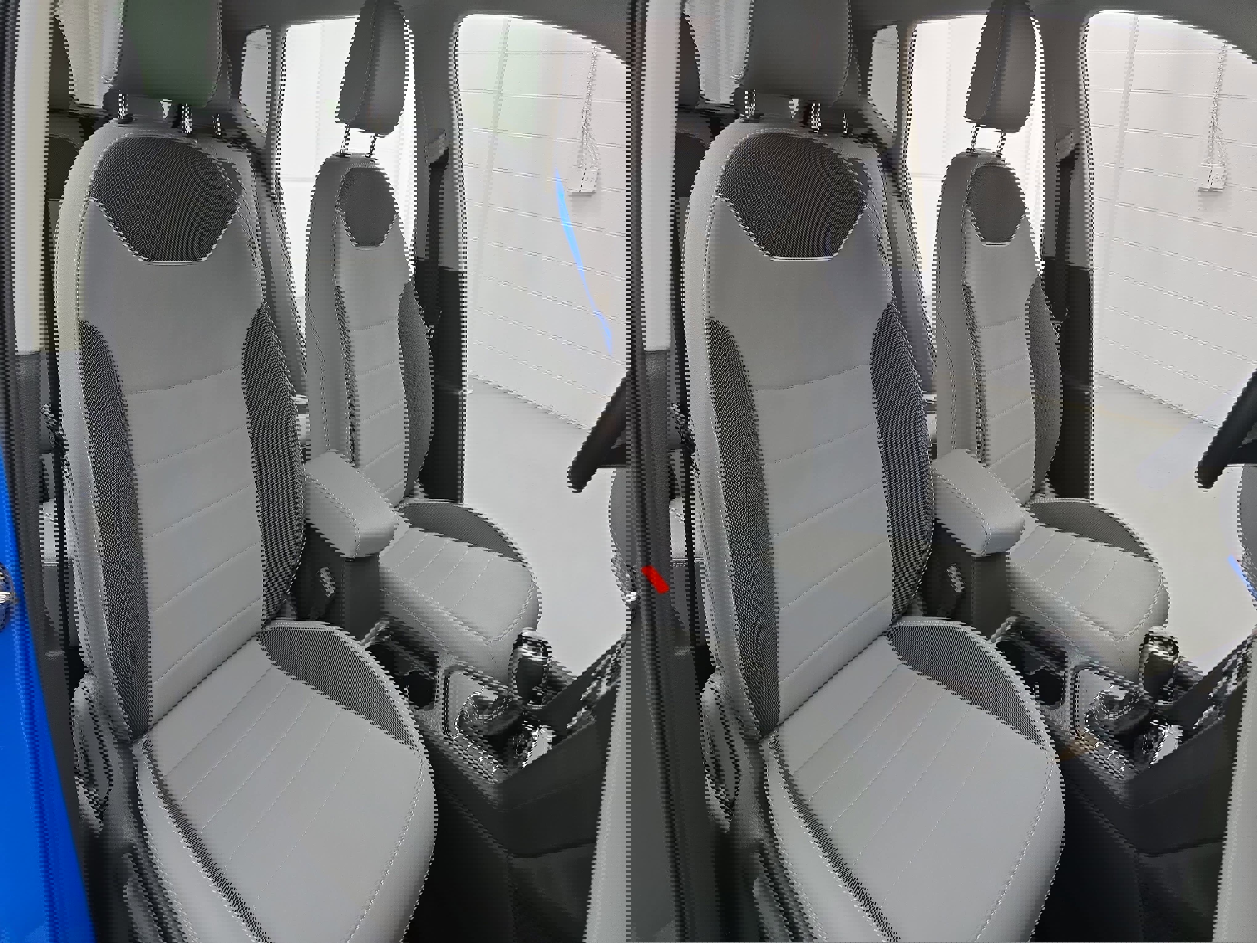 Certified 2024 Volkswagen Taos SE w/ Panoramic Sunroof Package image 10