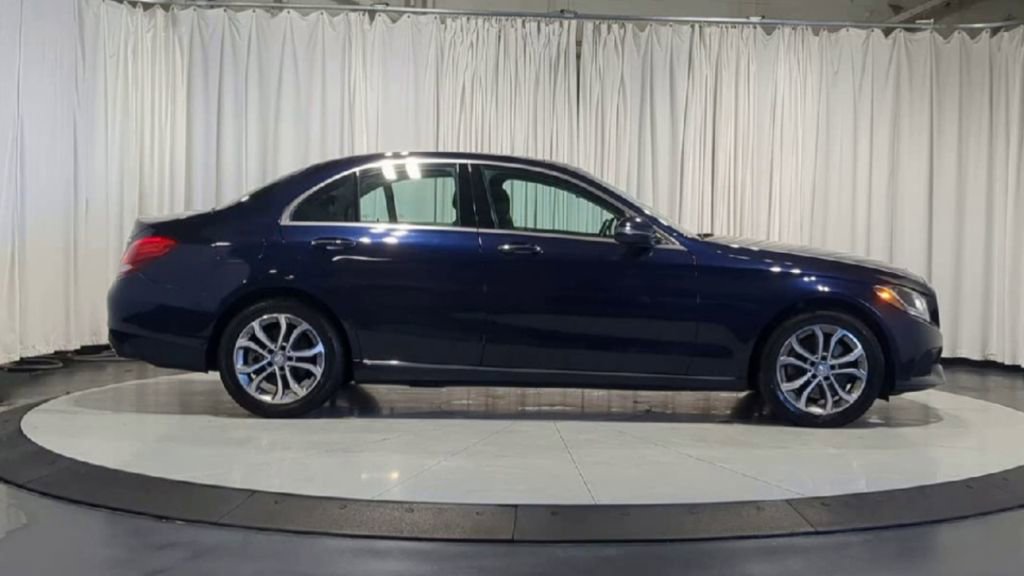 Used 2017 Mercedes-Benz C 300 4MATIC Sedan image 10