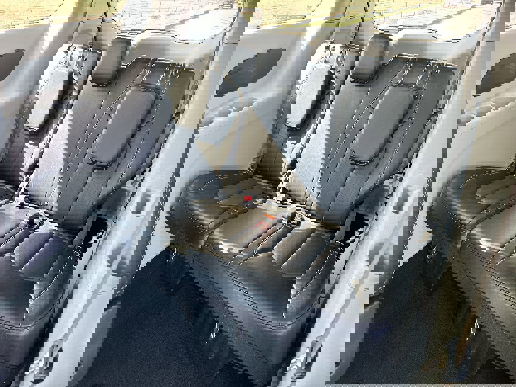 Used 2024 Chrysler Pacifica Touring-L image 22