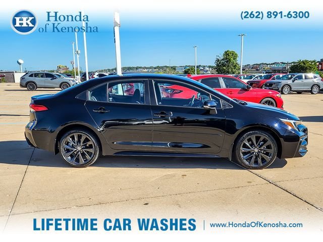 Used 2023 Toyota Corolla SE FWD image 4