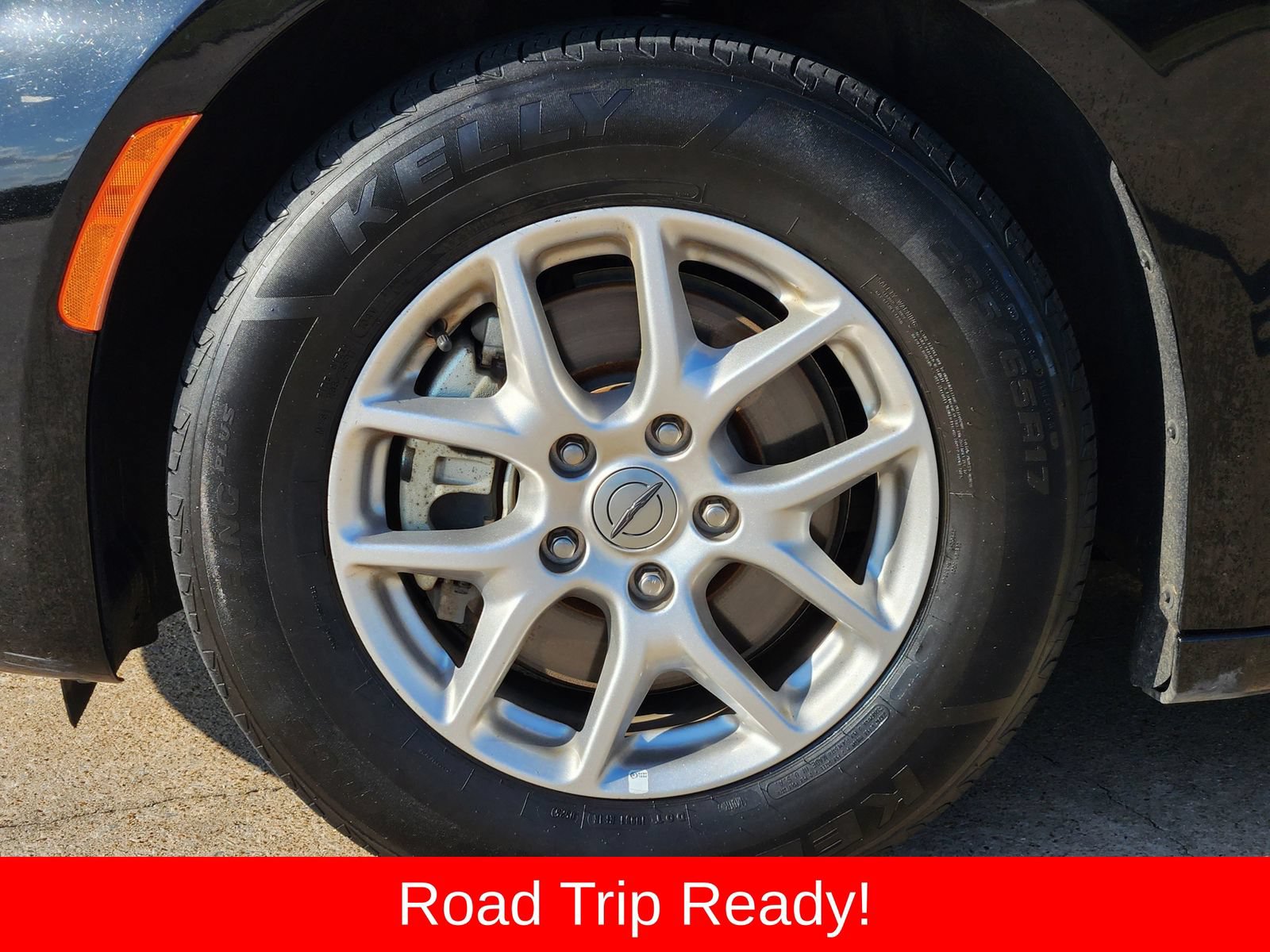 Used 2025 Chrysler Pacifica Select FWD image 19