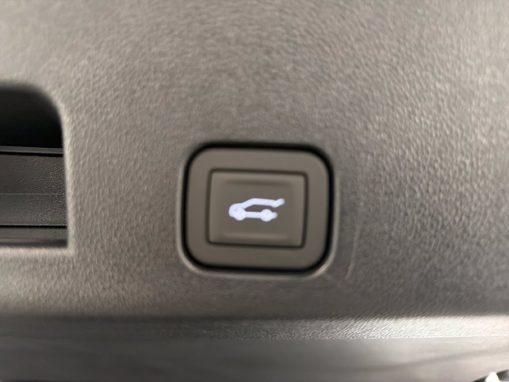 New 2026 GMC Acadia Elevation FWD image 9