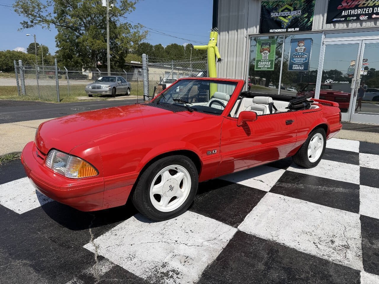 Used 1992 Ford Mustang LX RWD image 2