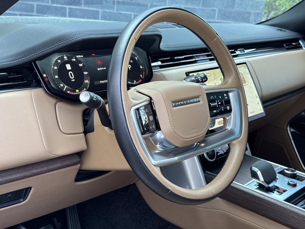 Certified 2023 Land Rover Range Rover Long Wheelbase SE AWD/4WD image 23