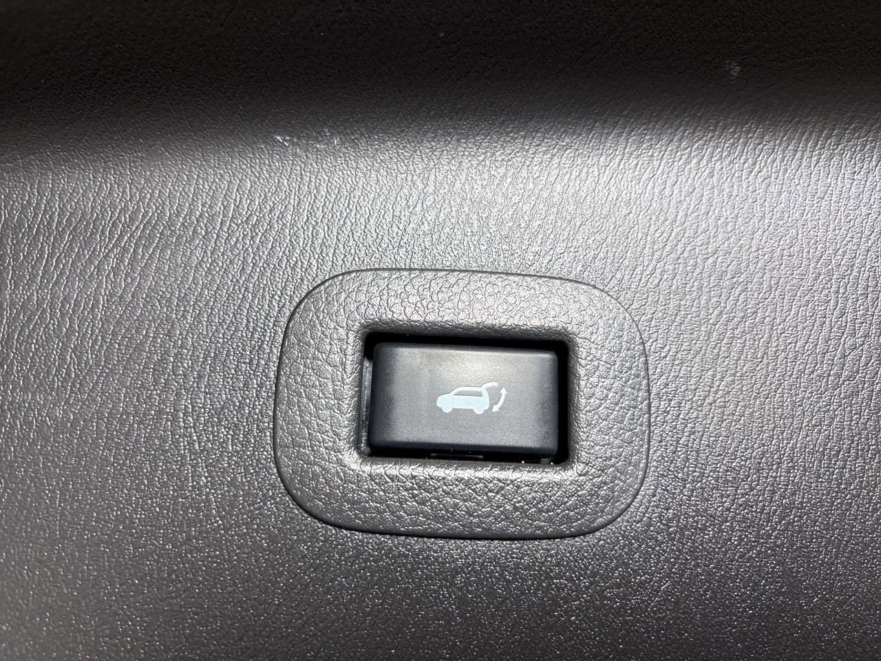 Used 2021 INFINITI QX80 Luxe image 27