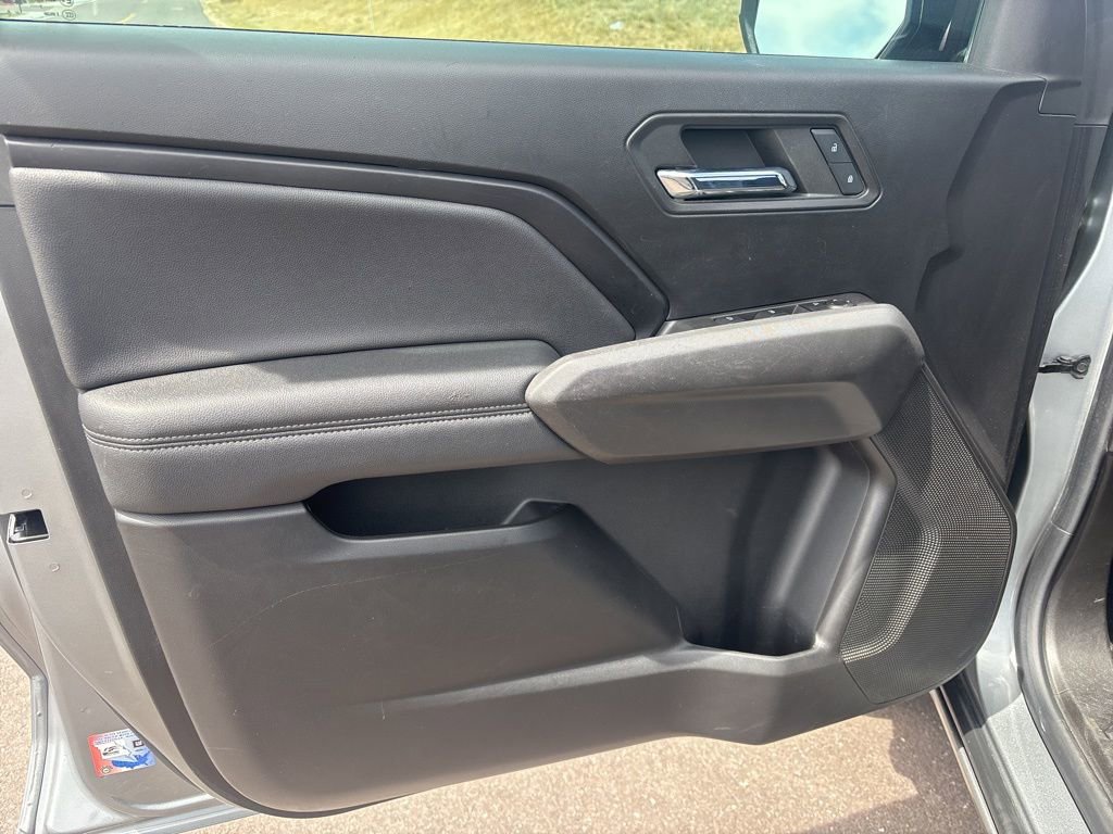 Used 2023 Chevrolet Colorado LT w/ LT Convenience Package II RWD image 10